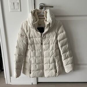 Zara white puffer jacket size Small